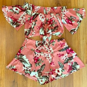 2 Piece Floral Crop Top/Shorts Set